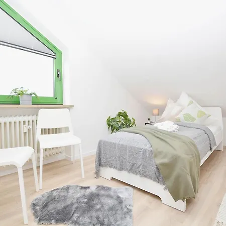 3-room With Balcony Apartment