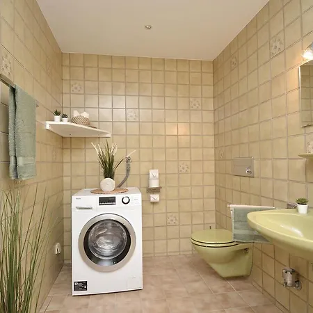 3-room With Balcony Apartment